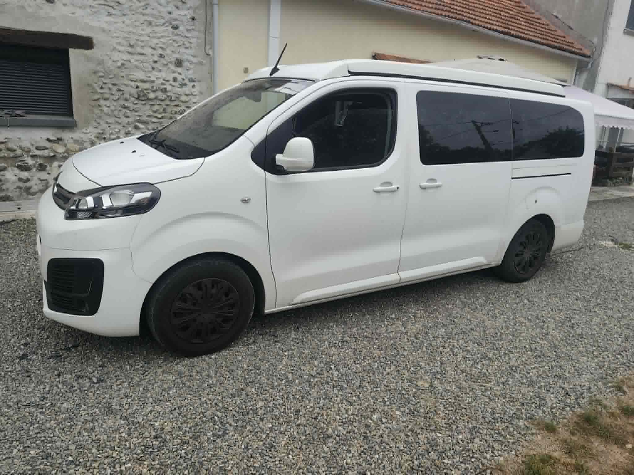 Avant — Citroën Spacetourer 1.6 BlueHdi 115 cv 2017